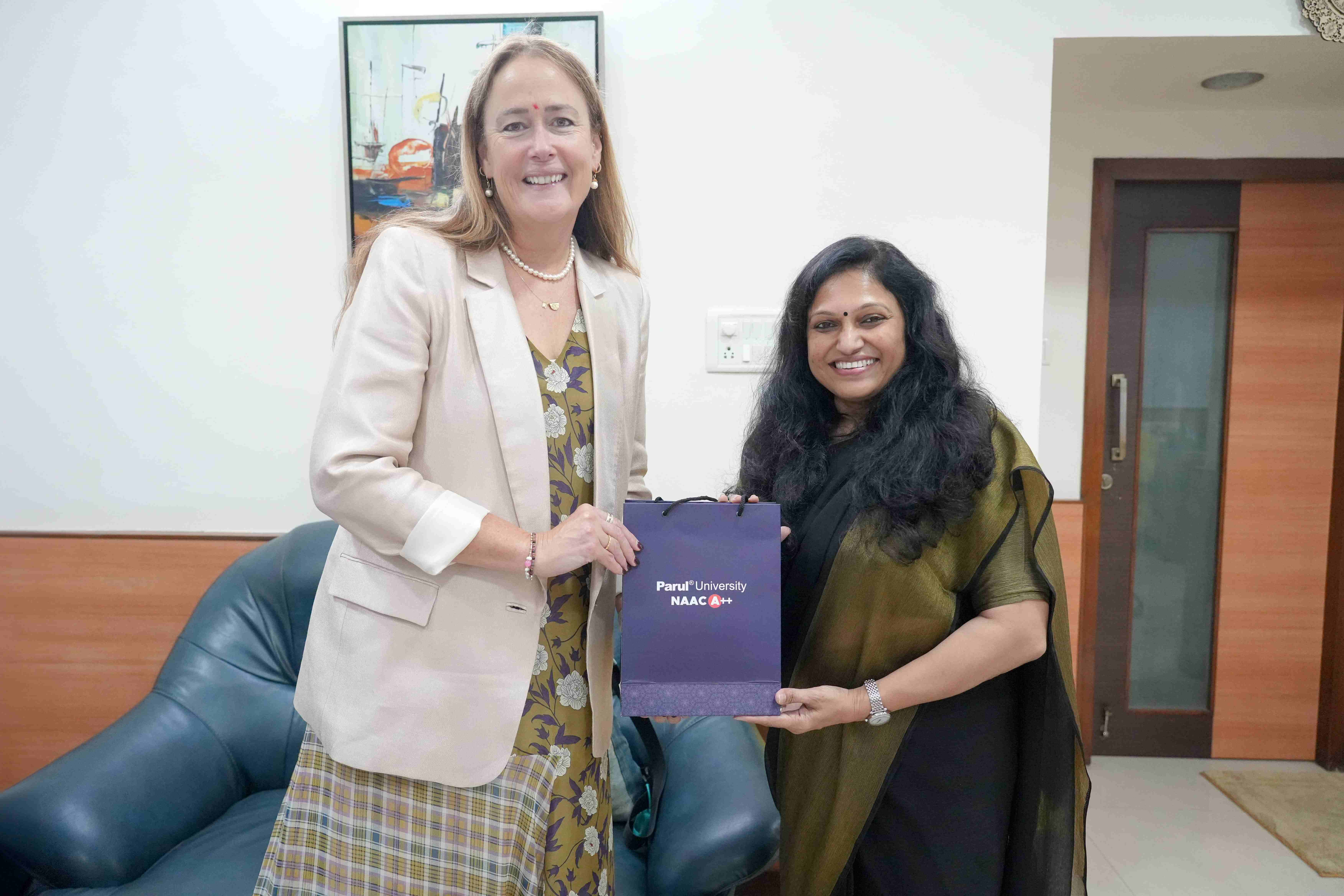 Prof. Maree Thyne visited Parul University